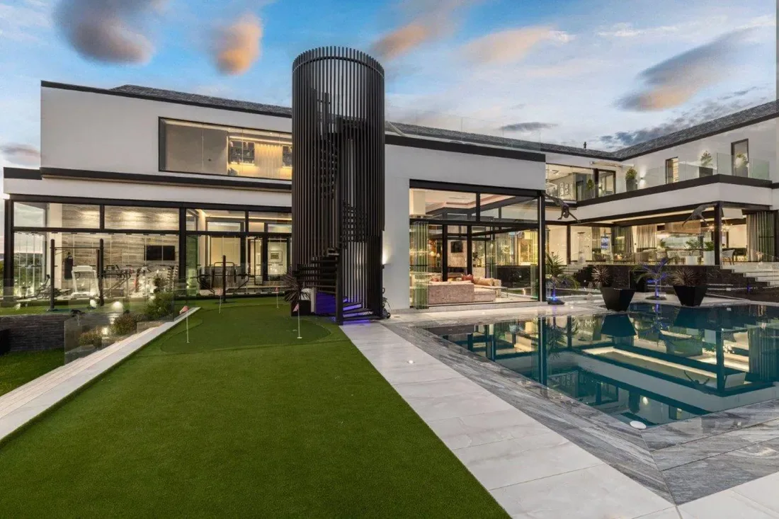 A Materpiece of Luxury and Design