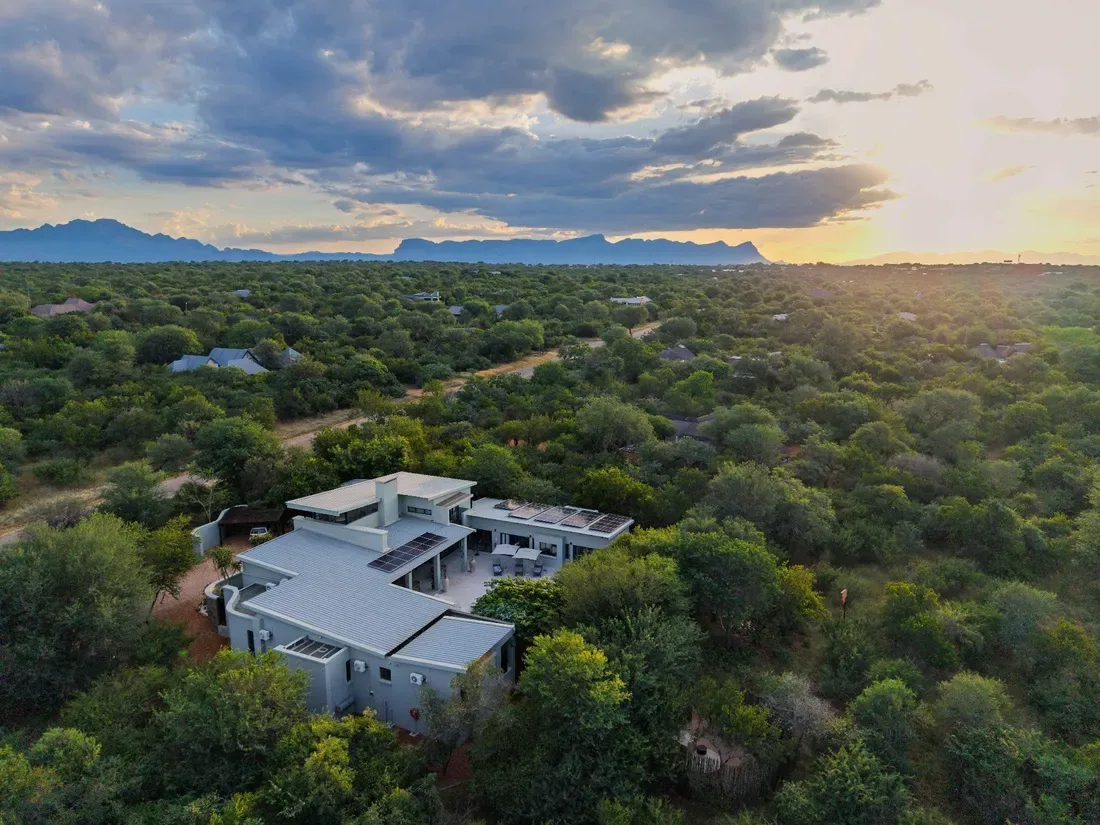 Turn Key 5 Star Luxury Safari Bush Home