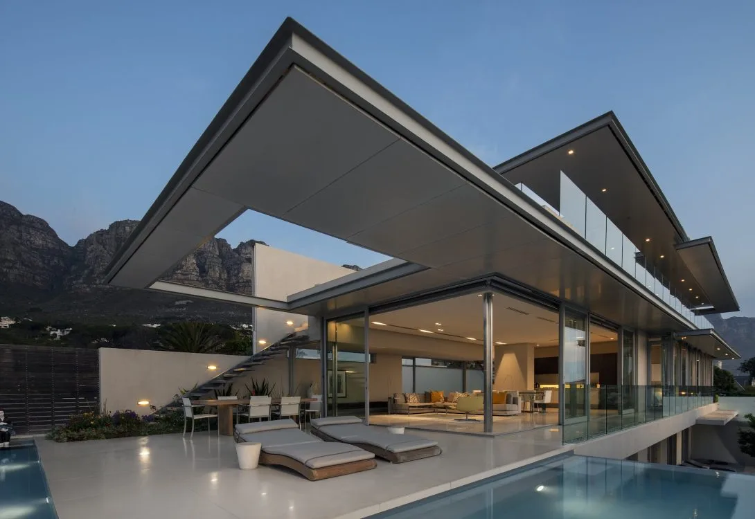 008 Bond Villa – Camps Bay