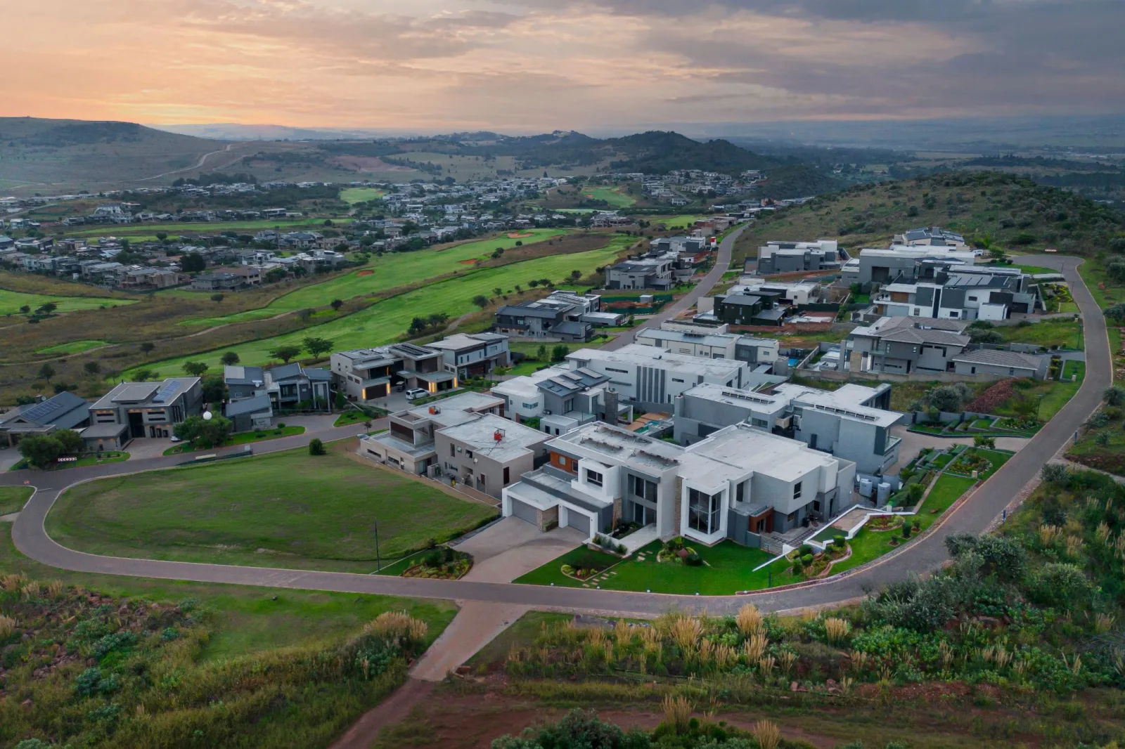 Prestigious Estate living in eye of Africa