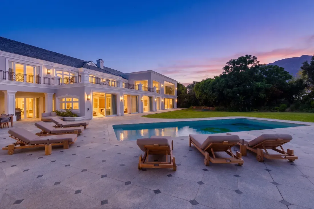 A Masterpiece Of Scale, Luxury And Lifestyle In Constantia Upper 🇿🇦