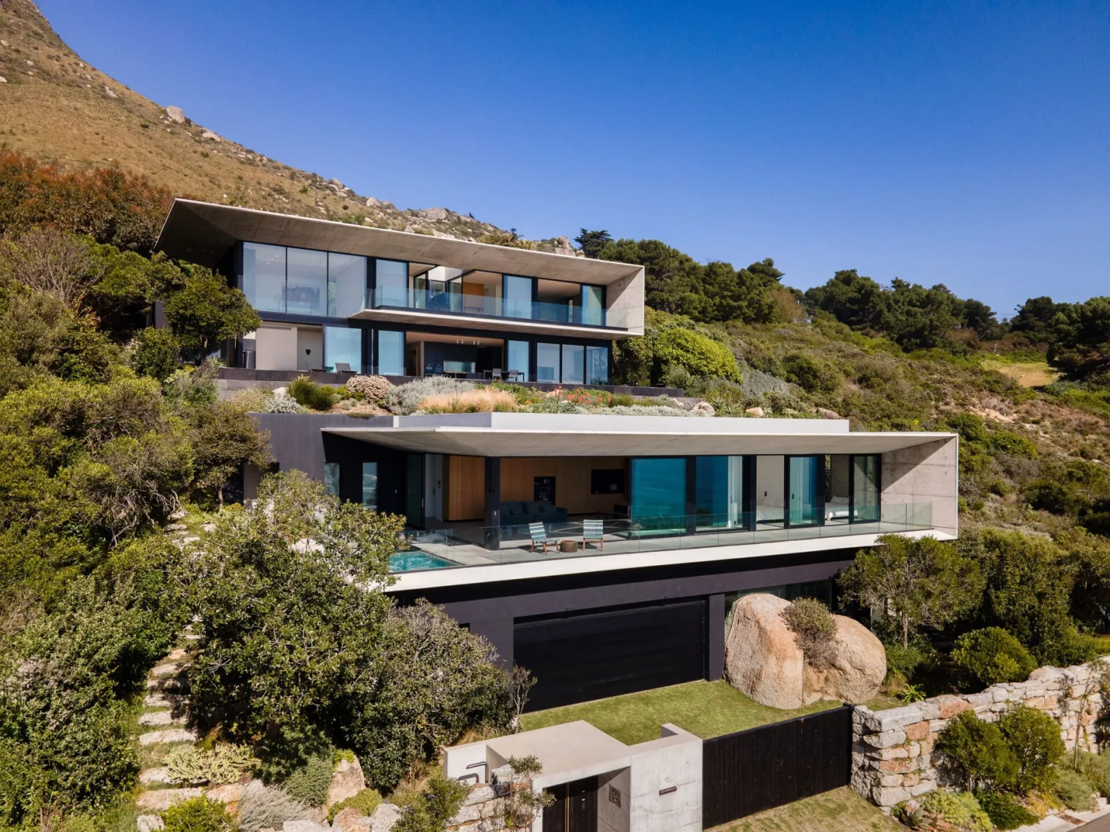 KeyPrice Architecture+ 🇿🇦 Concrete Razor Blades