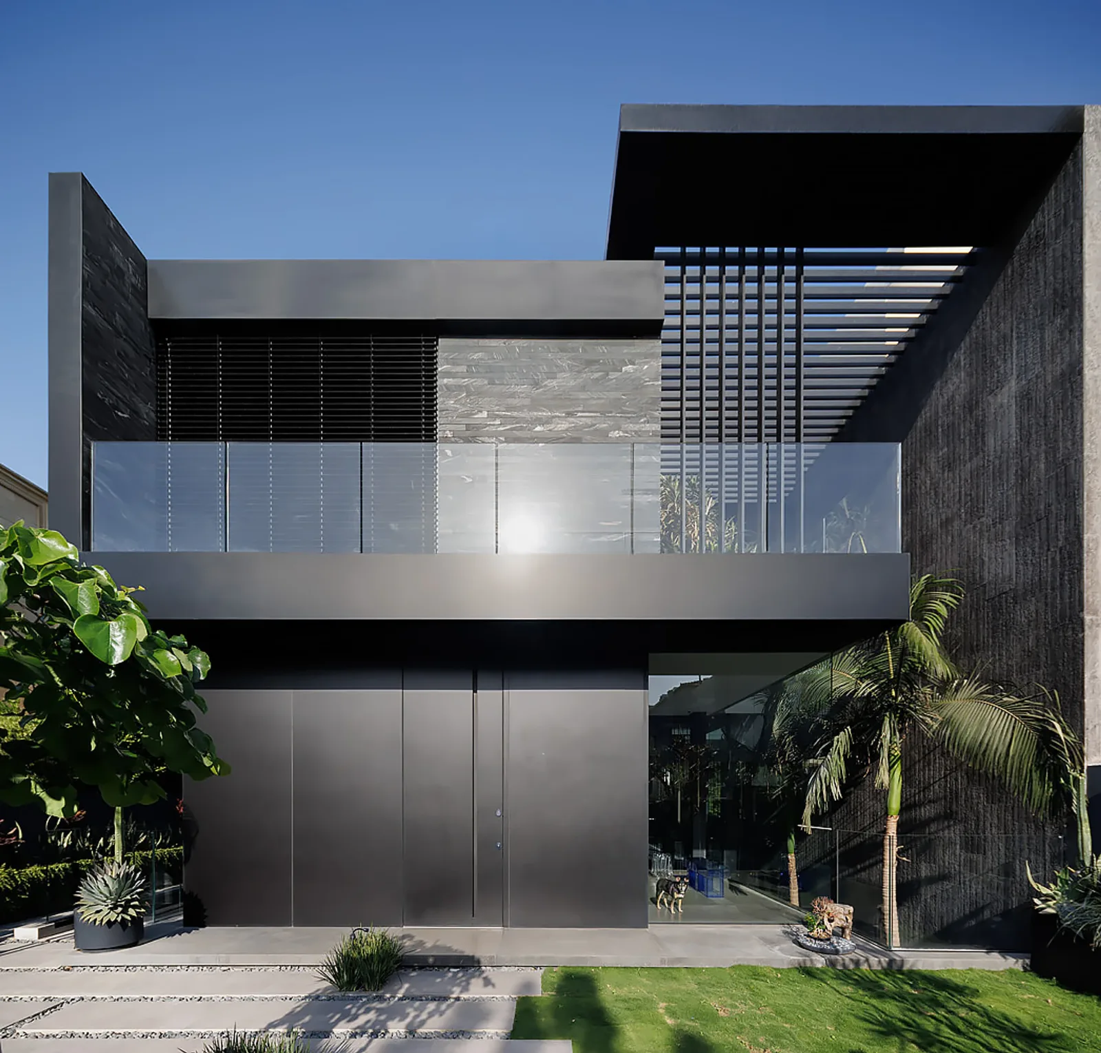 KeyPrice Interior Design+ 🇮🇱 THE BLACK HOLES